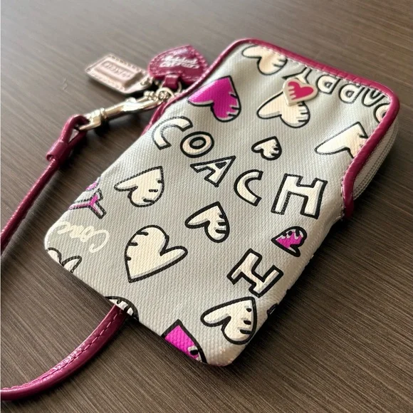 Coach Poppy Hearts Vertical Phone Wristlet Pink Gray 2011 - Picture 6 of 14